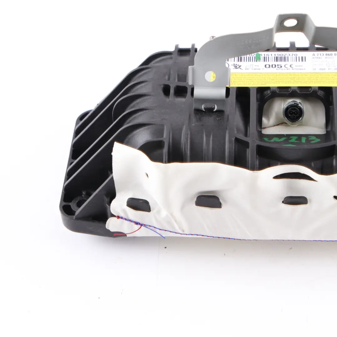 Mercedes W213 Airbag lato passeggero cruscotto anteriore Air Bag - SKU A2138600202 - Numero di parte A2048601200