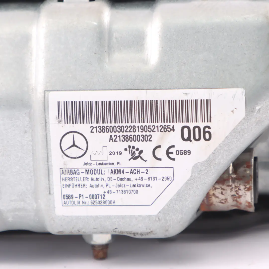 Mercedes A238 Unité contrôle module d'air genoux avant tableau bord - SKU A2138600302 - Numéro de pièce A2138600302