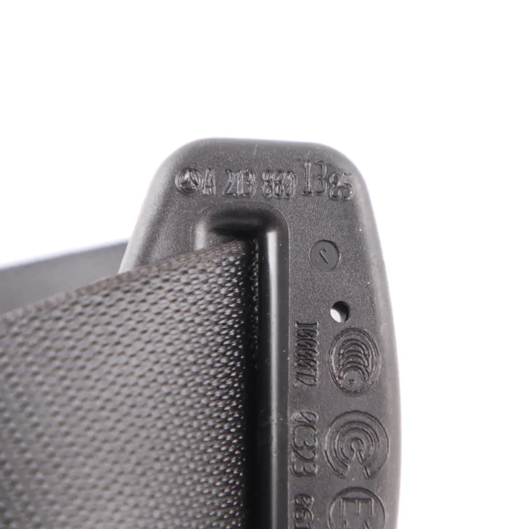 Mercedes W213 Cintura Di Sicurezza Posteriore Centrale Nera - SKU A2138601385 - Numero di parte A2138601385