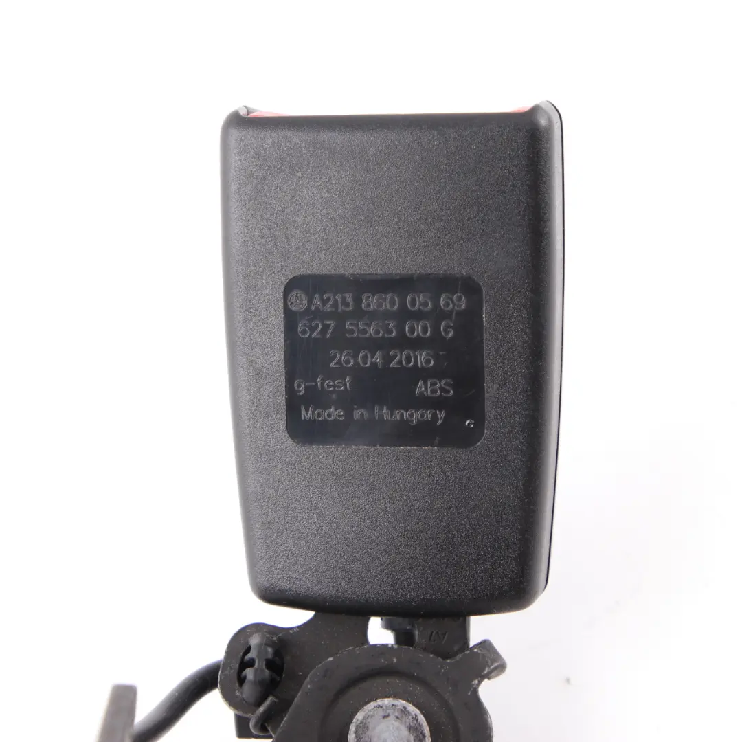 Fibbia Sedile Mercedes W213 S213 Tensionatore Cintura Sinistra A2138600569 per con numero di parte A2138607601 Fibbia Sedile Mercedes W213 S213 Tensionatore Cintura Sinistra A2138600569 - SKU A2138607601 - Numero di parte A2138607601