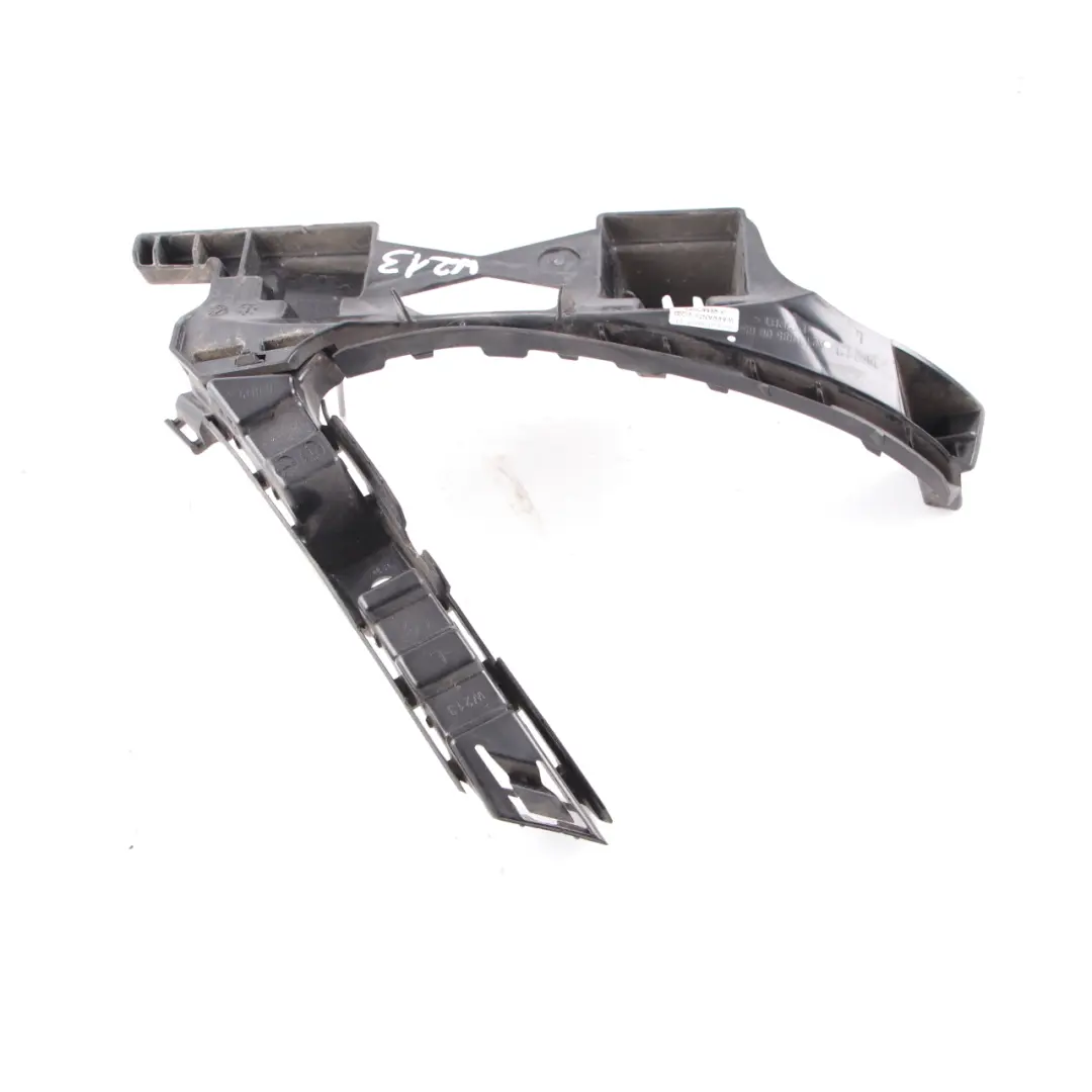 Guida paraurti posteriore sinistro supporto staffa per Mercedes W213 con numero di parte A2138850065 Mercedes W213 Guida paraurti posteriore sinistro supporto staffa - SKU A2138850065 - Numero di parte A2138850065