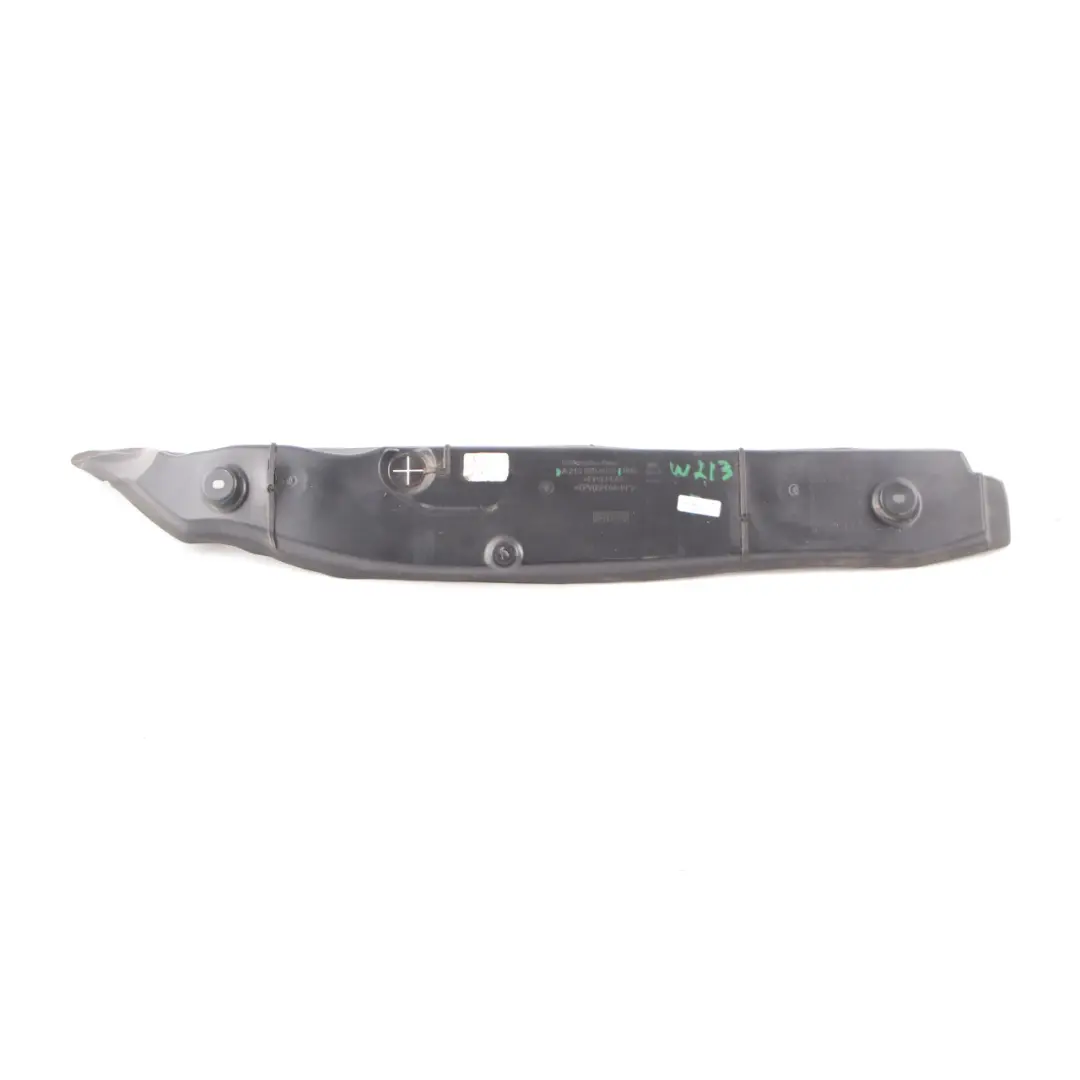 Mercedes W213 Aile Panneau Avant droite Support Cache-poussière A2138890025 - SKU A2138890500 - Numéro de pièce A2138890500