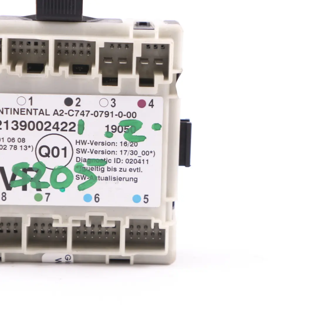 Front Door Module Control Module Unit Right O/S to Mercedes W213 with Part number A2139002422 Mercedes W213 Front Door Module Control Module Unit Right O/S - SKU A2139002422 - Part number A2139002422