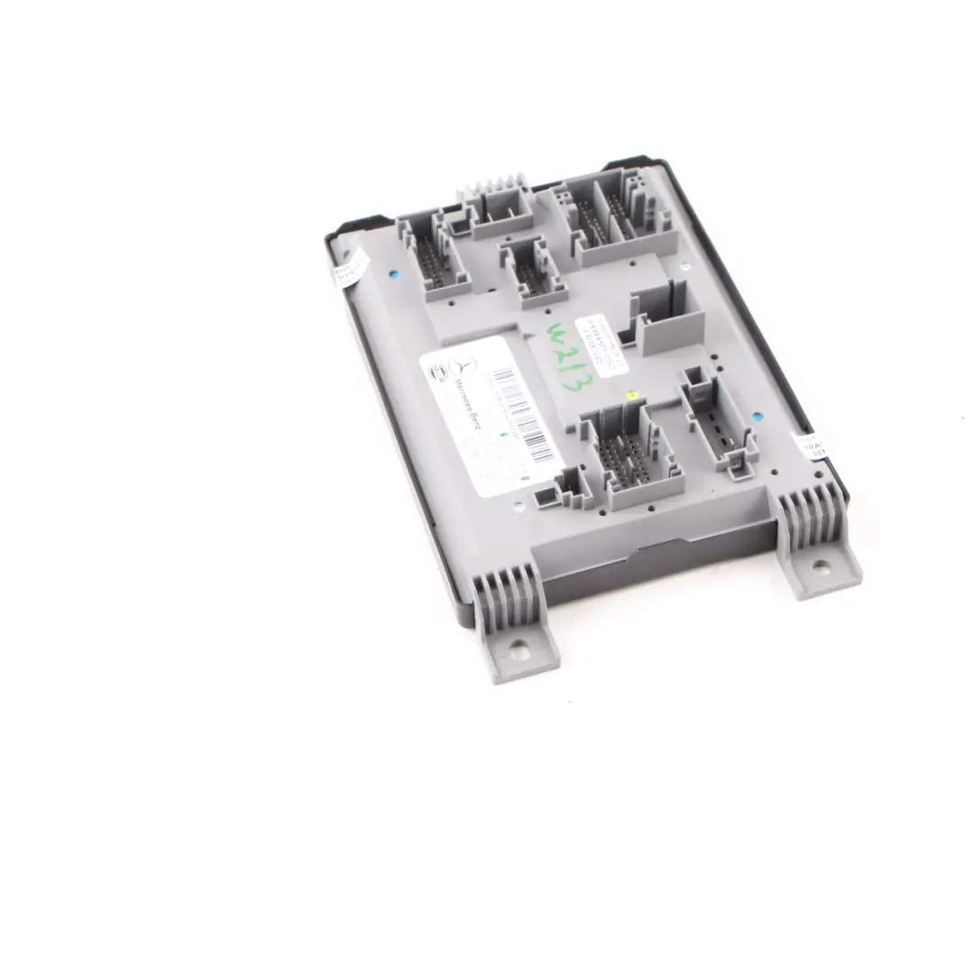 SAM Módulo contrôle confort carrosserie arrière ECU para Mercedes W213 con número de pieza A2139003208 Mercedes W213 SAM Módulo contrôle confort carrosserie arrière ECU - SKU A2139003208 - Número de pieza A2139003208
