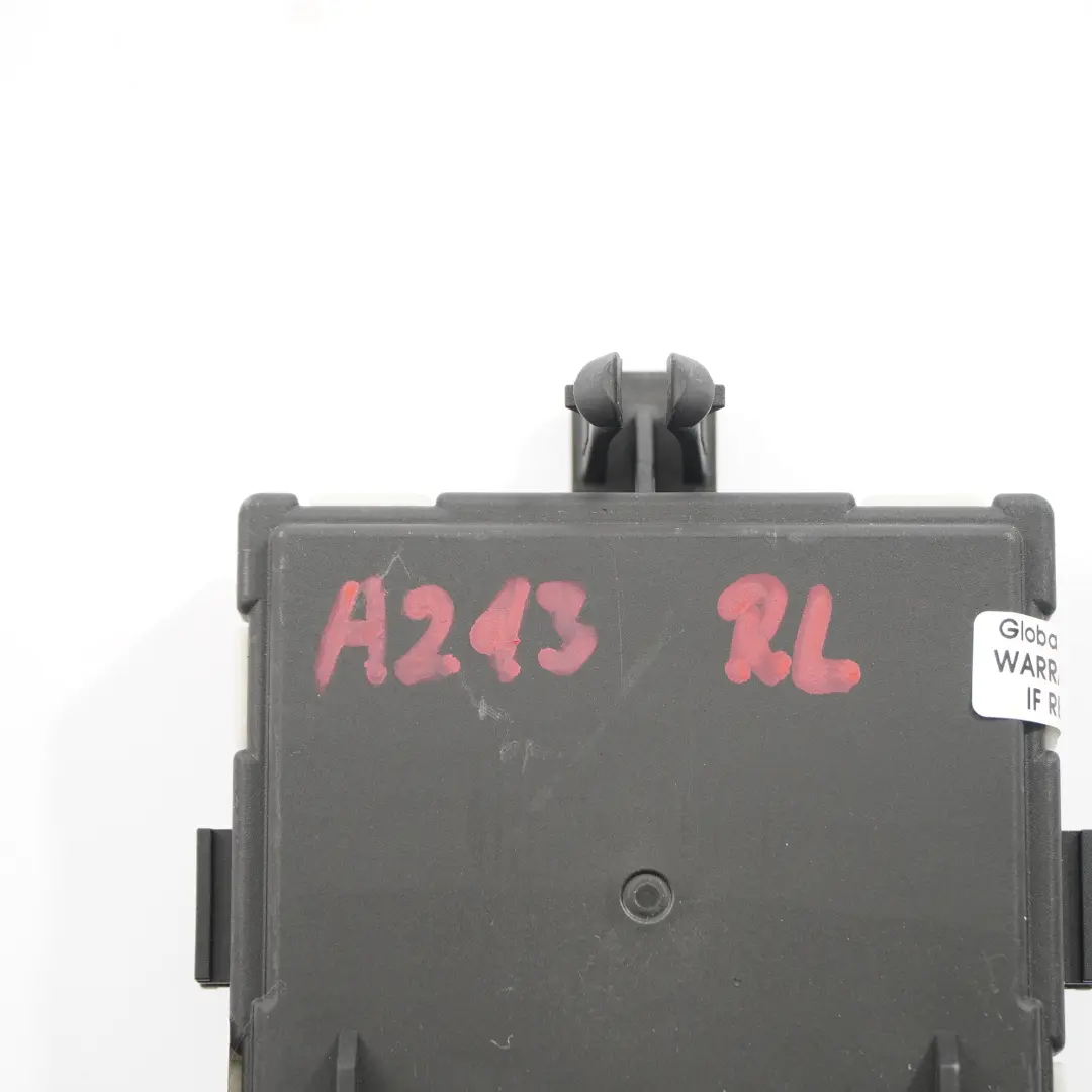 Modulo porta posteriore sinistra Unità di controllo per Mercedes W213 con numero di parte A2139004709 Mercedes W213 Modulo porta posteriore sinistra Unità di controllo - SKU A2139004709 - Numero di parte A2139004709