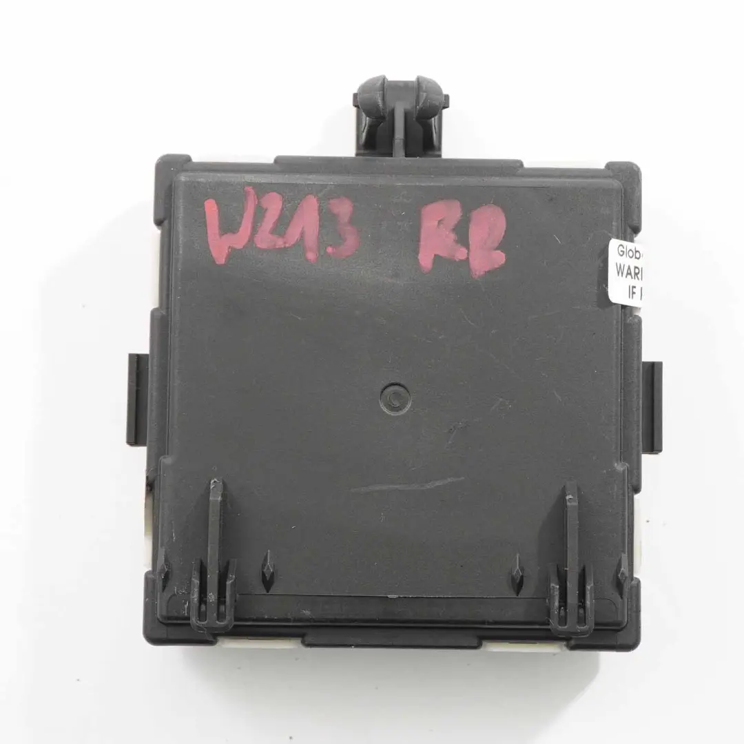 Tür modul hinten rechts Steuergerät für Mercedes W213 mit Teilenummer A2139005009 Mercedes W213 Tür modul hinten rechts Steuergerät - SKU A2139005009 - Teilenummer A2139005009