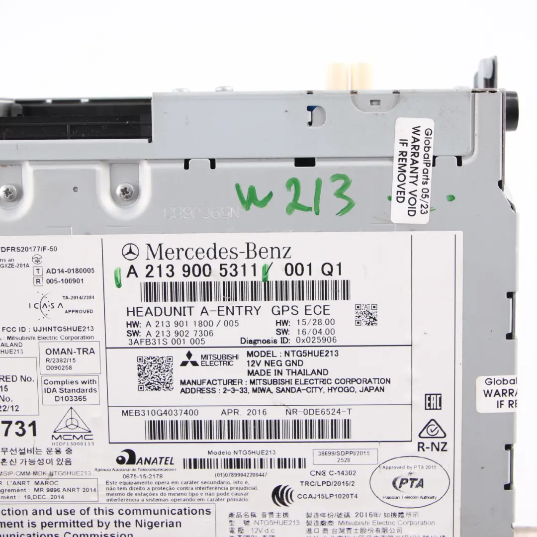 Unità principale CD Media Player Audio Auto Radio per Mercedes W213 con numero di parte A2139005311 Mercedes W213 Unità principale CD Media Player Audio Auto Radio - SKU A2139005311 - Numero di parte A2139005311