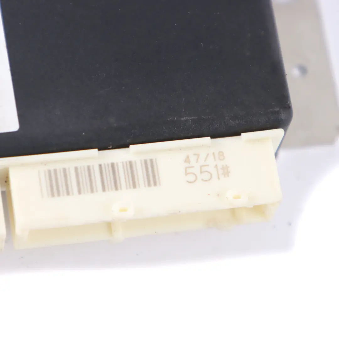 Suspension Level Control Unit Module Airmatic to Mercedes W213 C238 Air with Part number A2139005427 Mercedes W213 C238 Air Suspension Level Control Unit Module Airmatic - SKU A2139005427 - Part number A2139005427