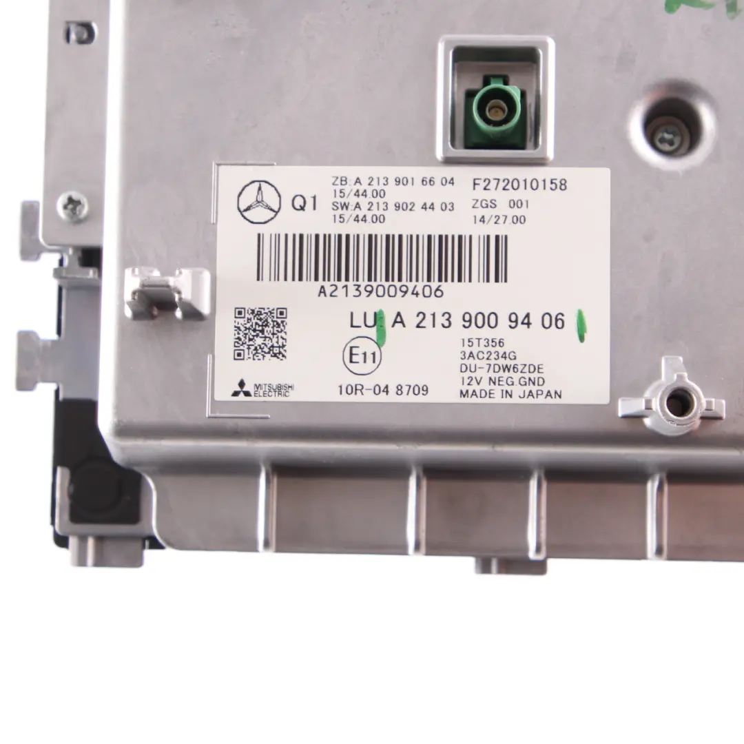 Mercedes W213 Ecran d'affichage Information Navigation Tableau bord - SKU A2139009406 - Numéro de pièce A2139009406