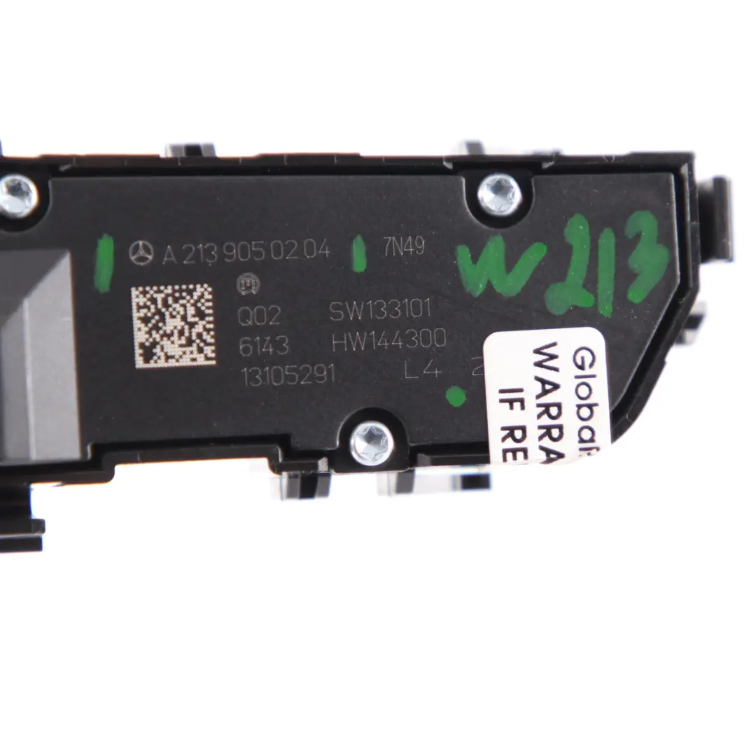 Mercedes W213 W238 Interruptor asiento Calefaccion Control Trasero Izquierdo - SKU A2139050204 - Número de pieza A2139050204