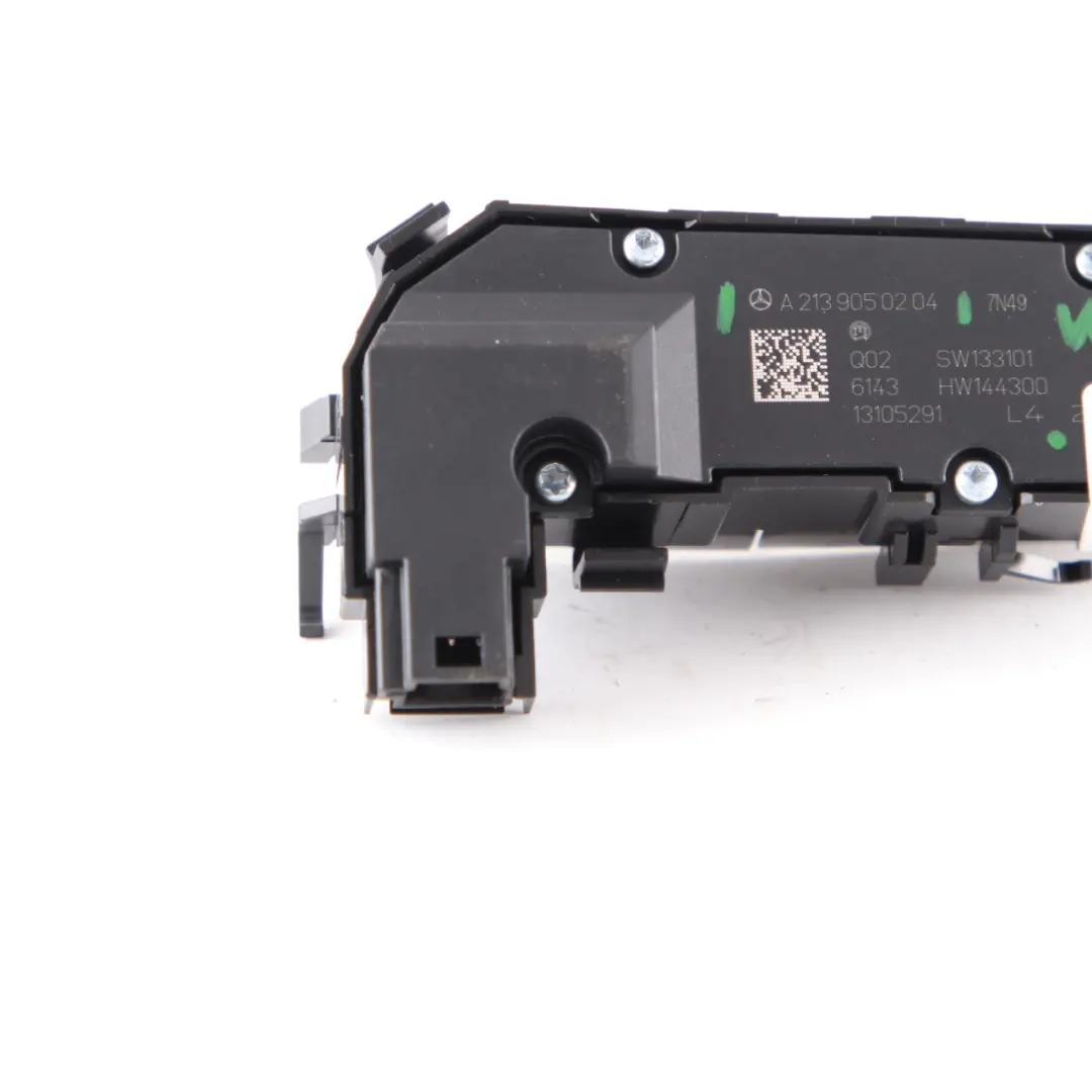 Interrupteur siège Chauffage Commande arrière gauche pour Mercedes W213 W238 à propos du numéro de pièce A2139050204 Mercedes W213 W238 Interrupteur siège Chauffage Commande arrière gauche - SKU A2139050204 - Numéro de pièce A2139050204