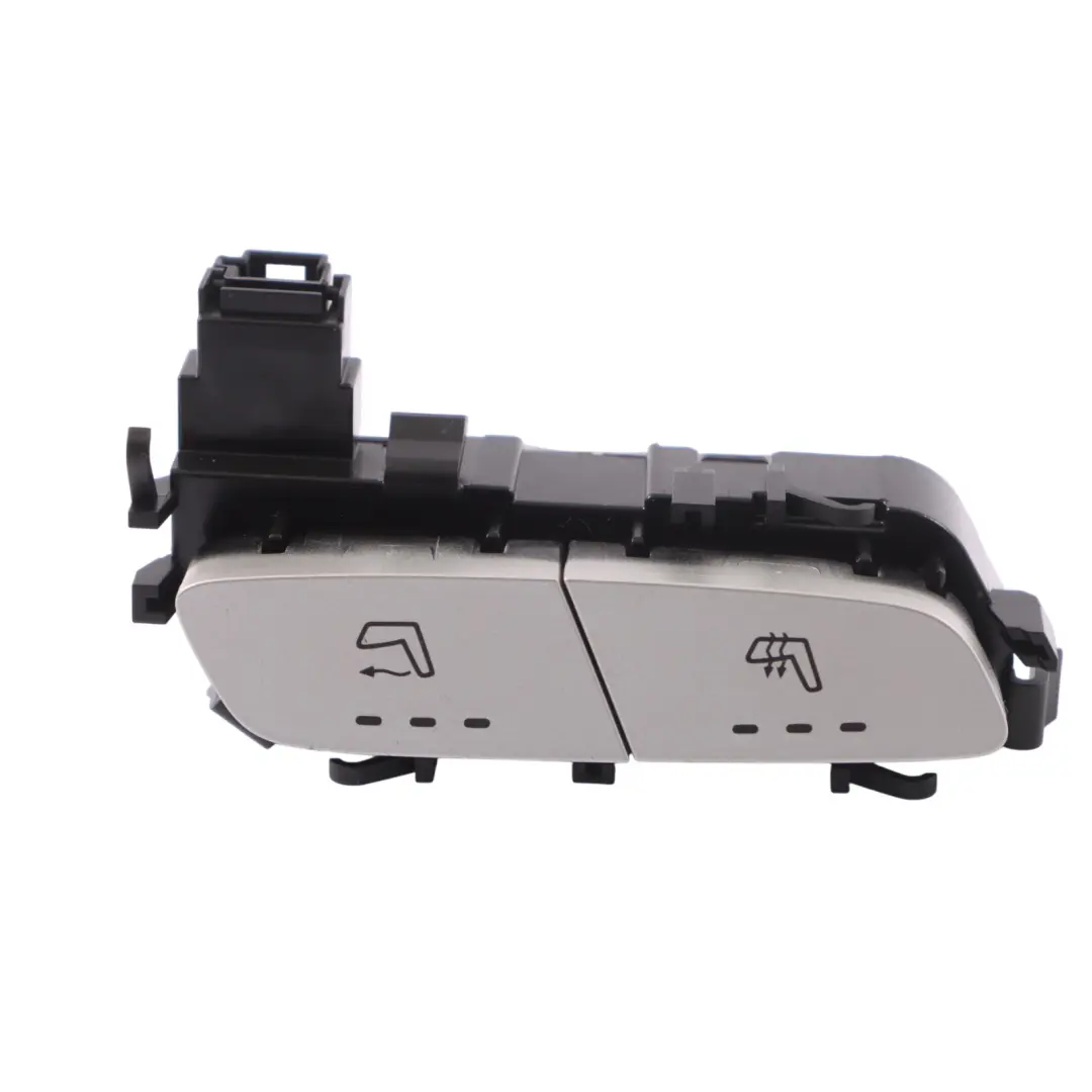 Interruttore anteriore sinistro sedile ventilazione per Mercedes C238 con numero di parte A2139050604 Mercedes C238 Interruttore anteriore sinistro sedile ventilazione - SKU A2139050604 - Numero di parte A2139050604