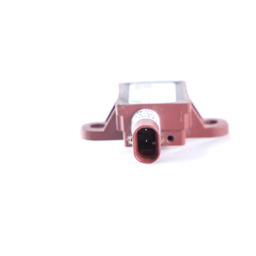 Capteur de pression d'impact piéton pour Mercedes W213 à propos du numéro de pièce A2139051500 Mercedes W213 Capteur de pression d'impact piéton - SKU A2139051500 - Numéro de pièce A2139051500