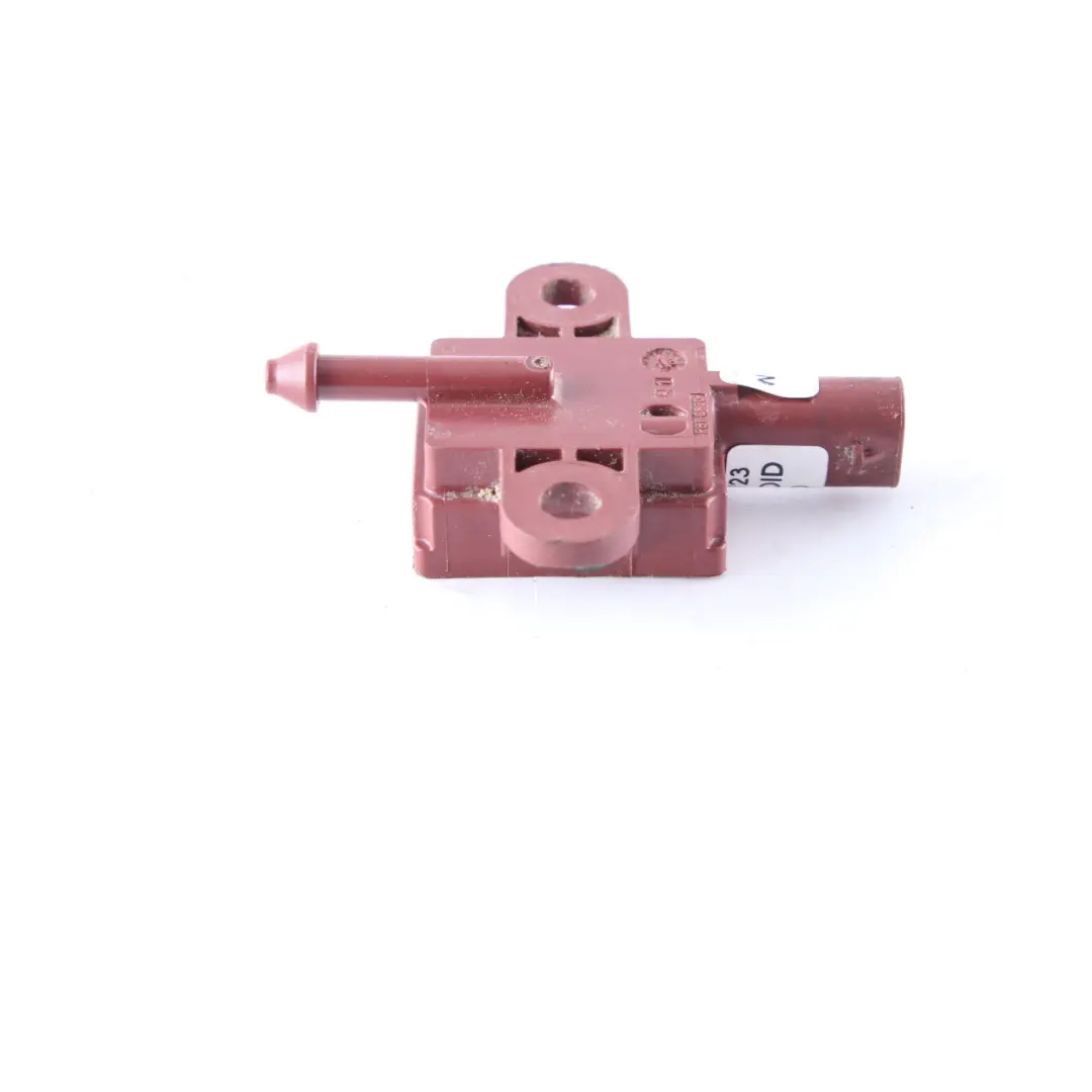 Mercedes W213 Sensore di pressione impatto crash pedone - SKU A2139051500 - Numero di parte A2139051500