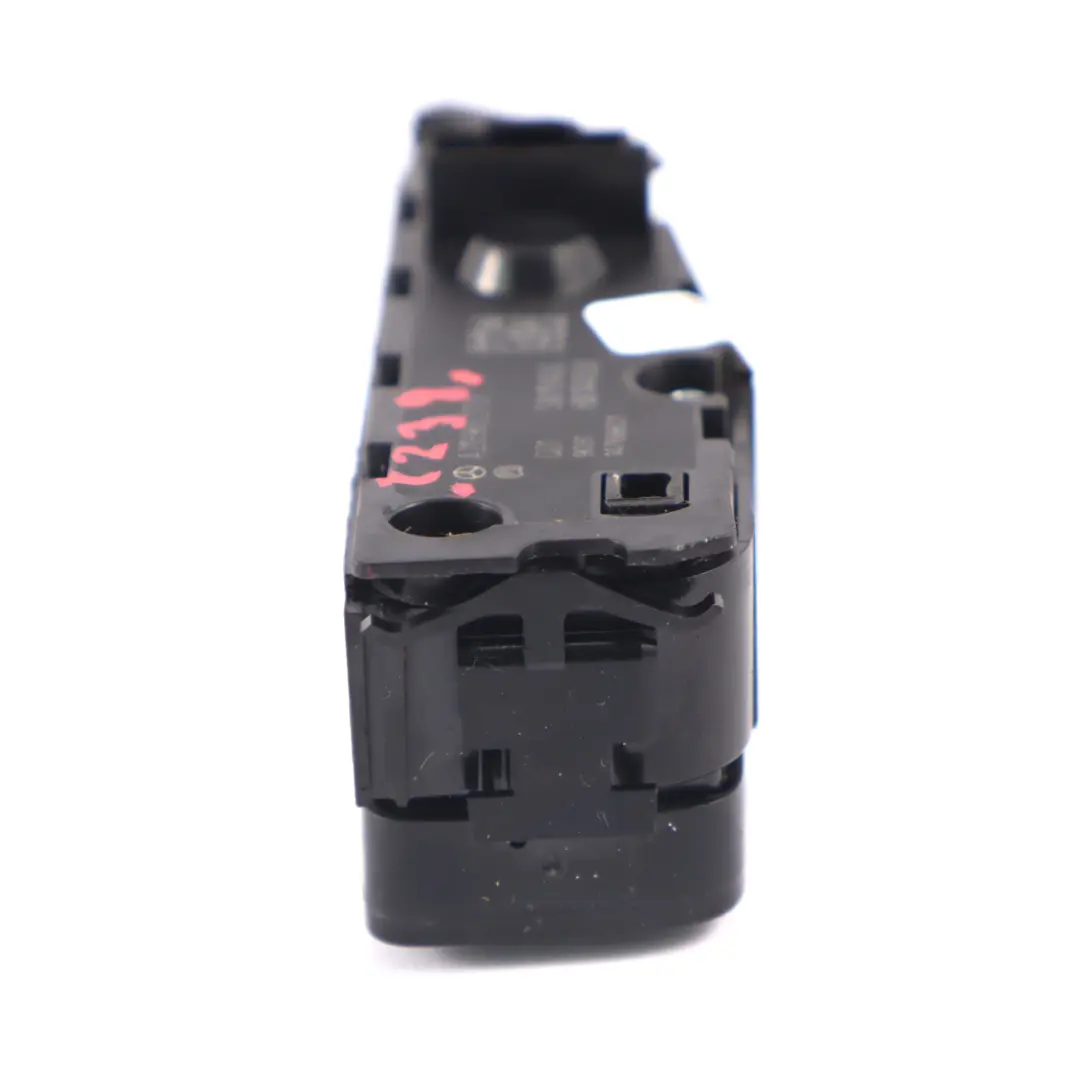  Interruptor Mercedes C238 Consola Central Derecha Interruptor Inferior Bloque - SKU A2139052703 - Número de pieza A2139052703