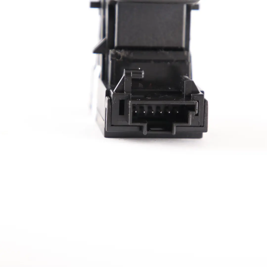 Interrupteur frein main Bouton électrique pour Mercedes W213 S213 à propos du numéro de pièce A2139053803 Mercedes W213 S213 Interrupteur frein main Bouton électrique - SKU A2139053803 - Numéro de pièce A2139053803