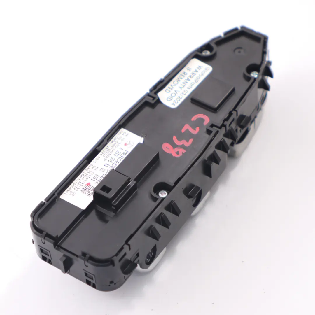 Interruttore per finestrino specchietto lato guida anteriore per Mercedes C238 con numero di parte A2139055103 Mercedes C238 Interruttore per finestrino specchietto lato guida anteriore - SKU A2139055103 - Numero di parte A2139055103