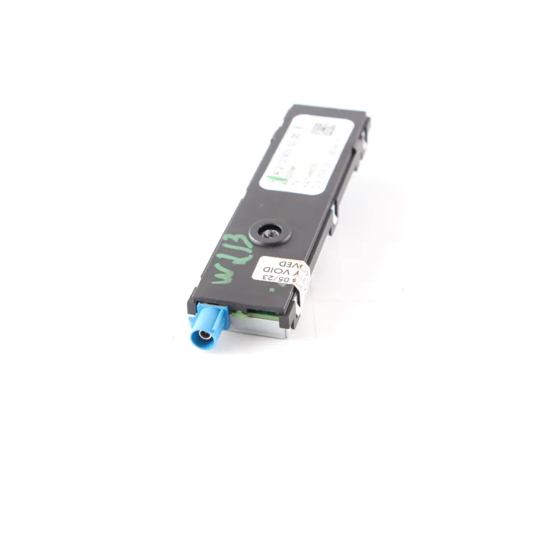Amplificatore antenna Mercedes W205 W213 S213 Modulo antenna destra per con numero di parte A2139056200 Amplificatore antenna Mercedes W205 W213 S213 Modulo antenna destra - SKU A2139056200 - Numero di parte A2139056200