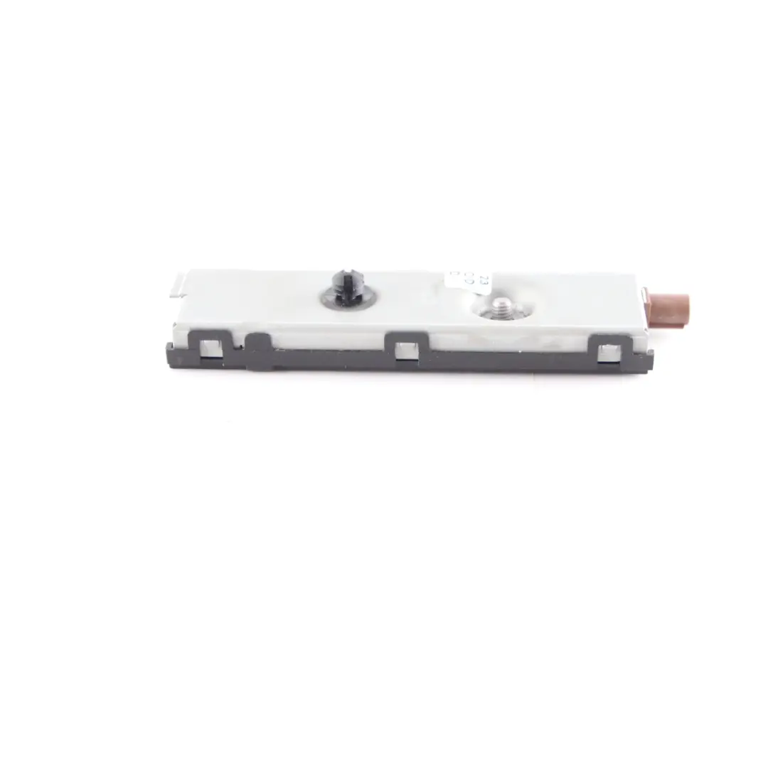  Antenne Amplificateur Mercedes W205 W213 W247 FM DAB Aerial Module - SKU A2139056500 - Numéro de pièce A2139056500