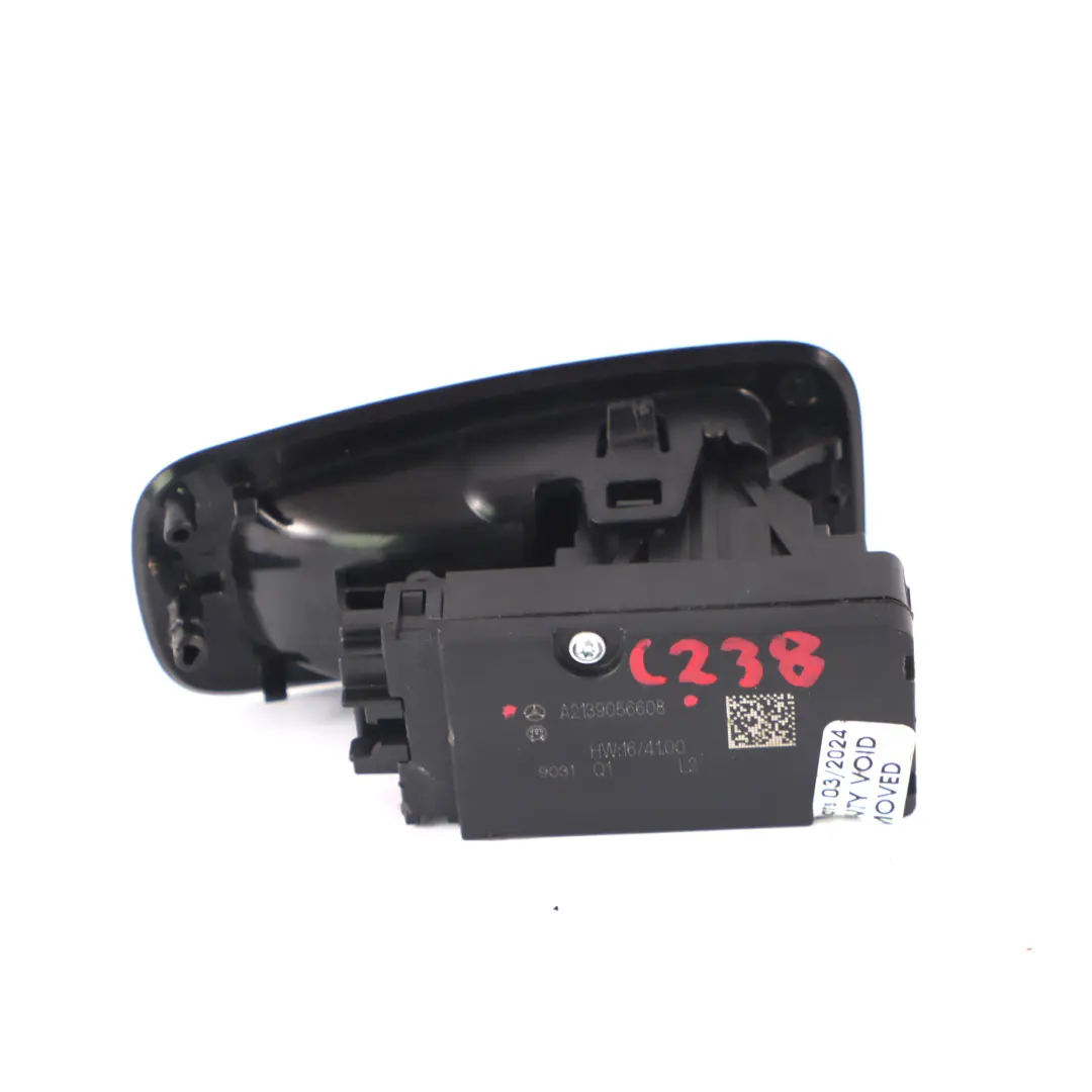 Schalter Mercedes C238 Elektronischer Parkbrems Schalter für mit Teilenummer A2139056608 Schalter Mercedes C238 Elektronischer Parkbrems Schalter - SKU A2139056608 - Teilenummer A2139056608