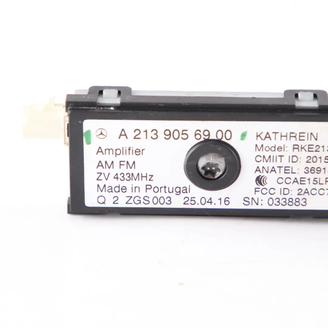 Amplificador de antena Mercedes W213 S213 W238 Aerial Module Right para con número de pieza A2139056900 Amplificador de antena Mercedes W213 S213 W238 Aerial Module Right - SKU A2139056900 - Número de pieza A2139056900