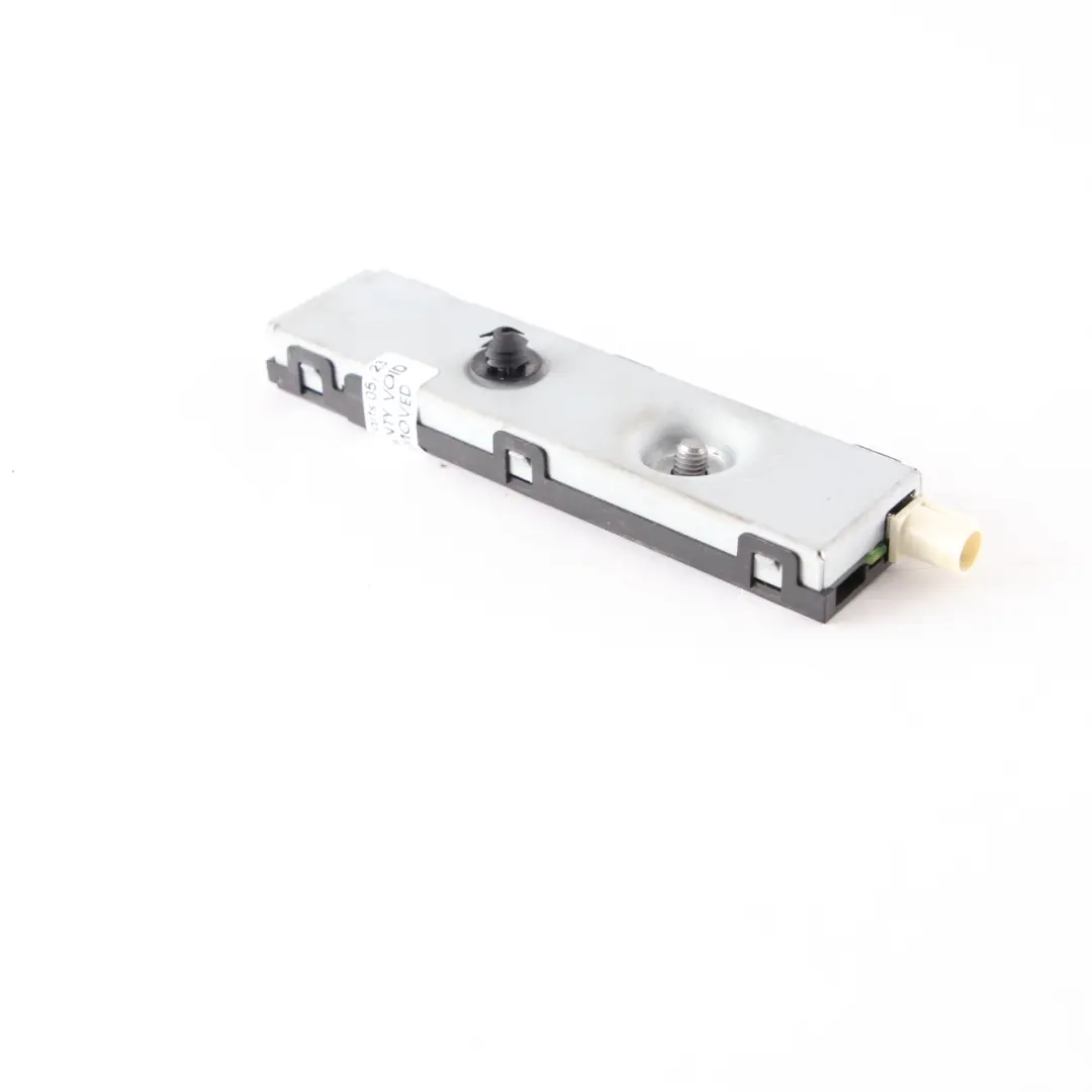 Amplificatore antenna Mercedes W213 S213 W238 Modulo antenna destra per con numero di parte A2139056900 Amplificatore antenna Mercedes W213 S213 W238 Modulo antenna destra - SKU A2139056900 - Numero di parte A2139056900