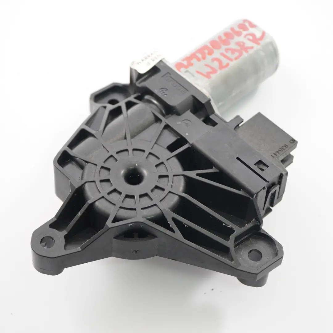 Mercedes W205 W213 Motor Elevalunas Puerta Trasera Derecha Exterior - SKU A2139060602 - Número de pieza A2139060602