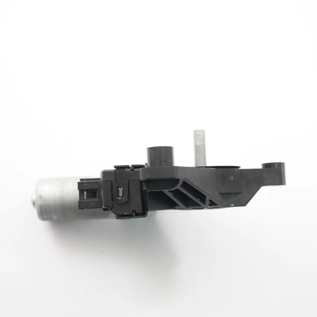 Mercedes W205 W213 Motor Elevalunas Puerta Trasera Derecha Exterior - SKU A2139060602 - Número de pieza A2139060602