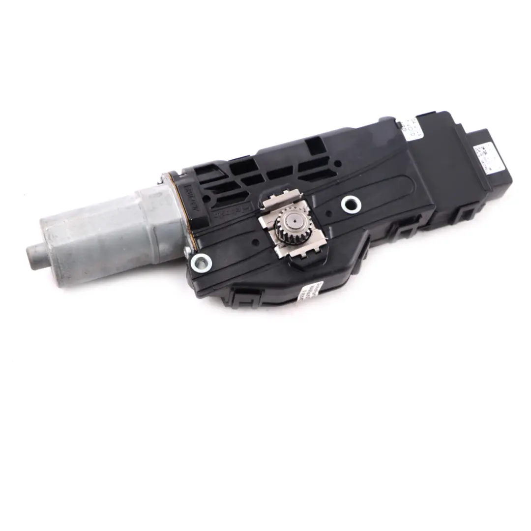 Moteur toit ouvrant Panoramique coulissant pour Mercedes W213 à propos du numéro de pièce A2139067406 Mercedes W213 Moteur toit ouvrant Panoramique coulissant - SKU A2139067406 - Numéro de pièce A2139067406