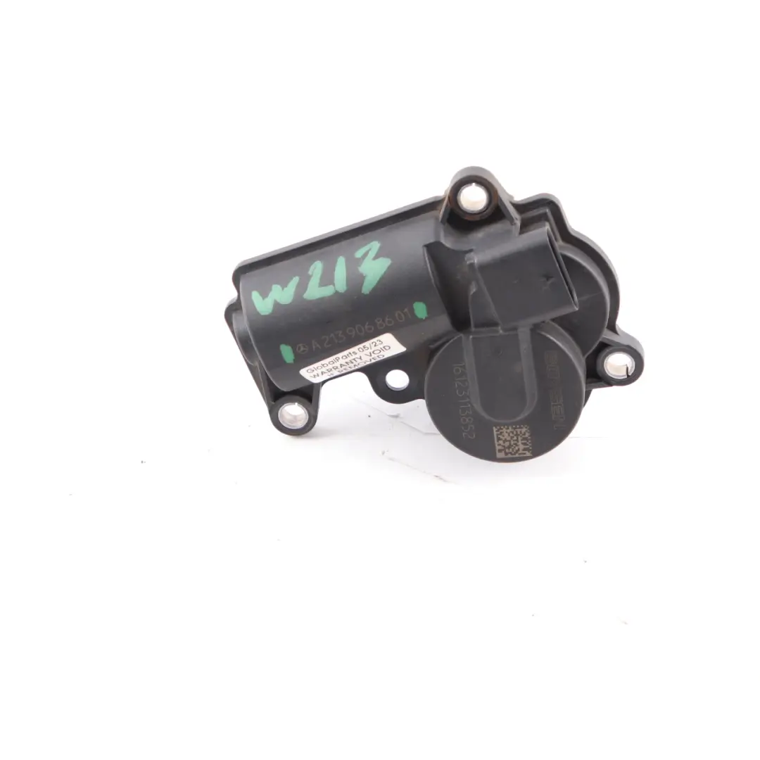 Aktuator Antrieb Auspuffklappensteuergerät für Mercedes W205 W213 mit Teilenummer A2139068601 Mercedes W205 W213 Aktuator Antrieb Auspuffklappensteuergerät - SKU A2139068601 - Teilenummer A2139068601