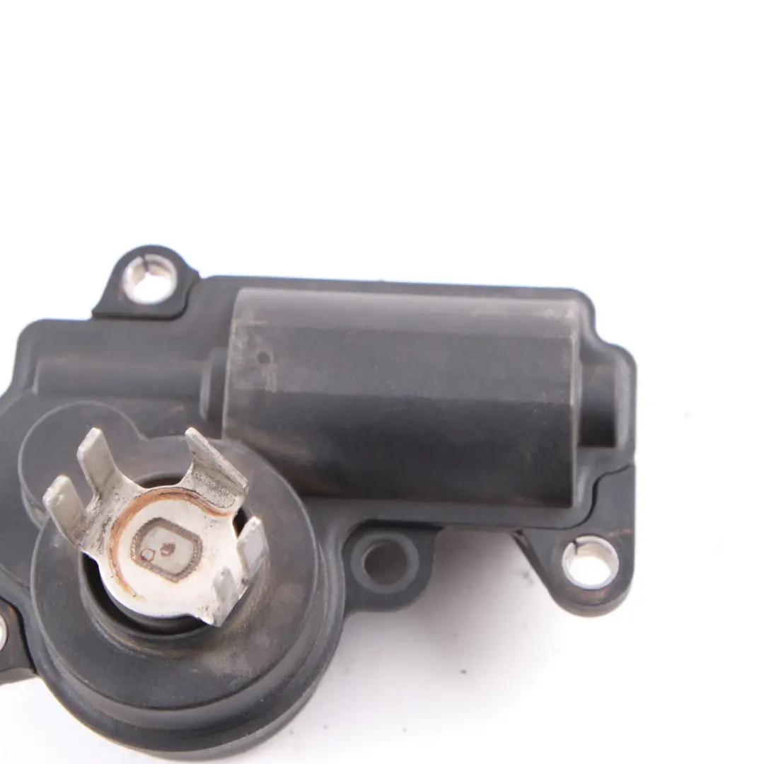 Mercedes W205 W213 Actuator Drive Exhaust Flap Control Unit - SKU A2139068601 - Numéro de pièce A2139068601