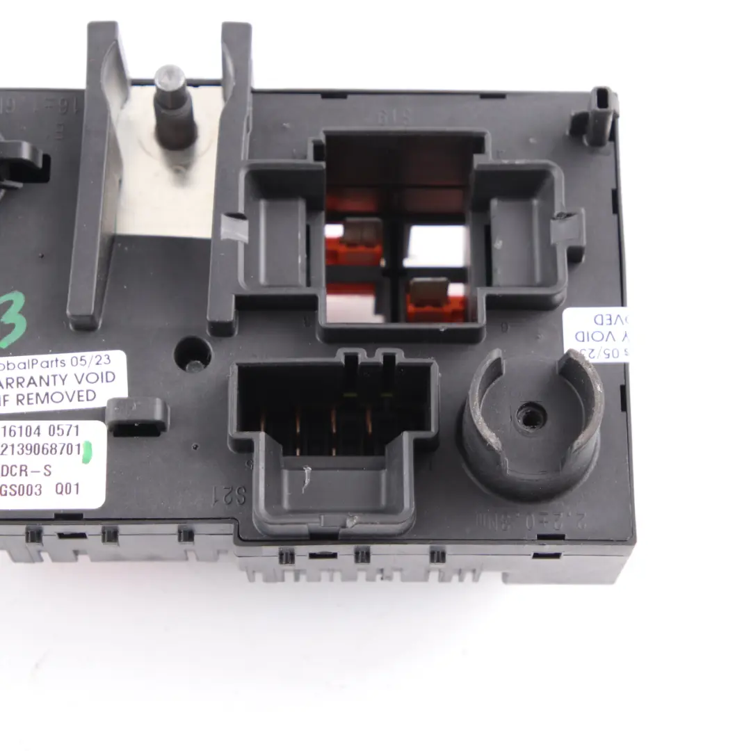 Fuse Box Rear SAM Module Electrical Fuse Unit to Mercedes W205 W213 with Part number A2139068701 Mercedes W205 W213 Fuse Box Rear SAM Module Electrical Fuse Unit - SKU A2139068701 - Part number A2139068701