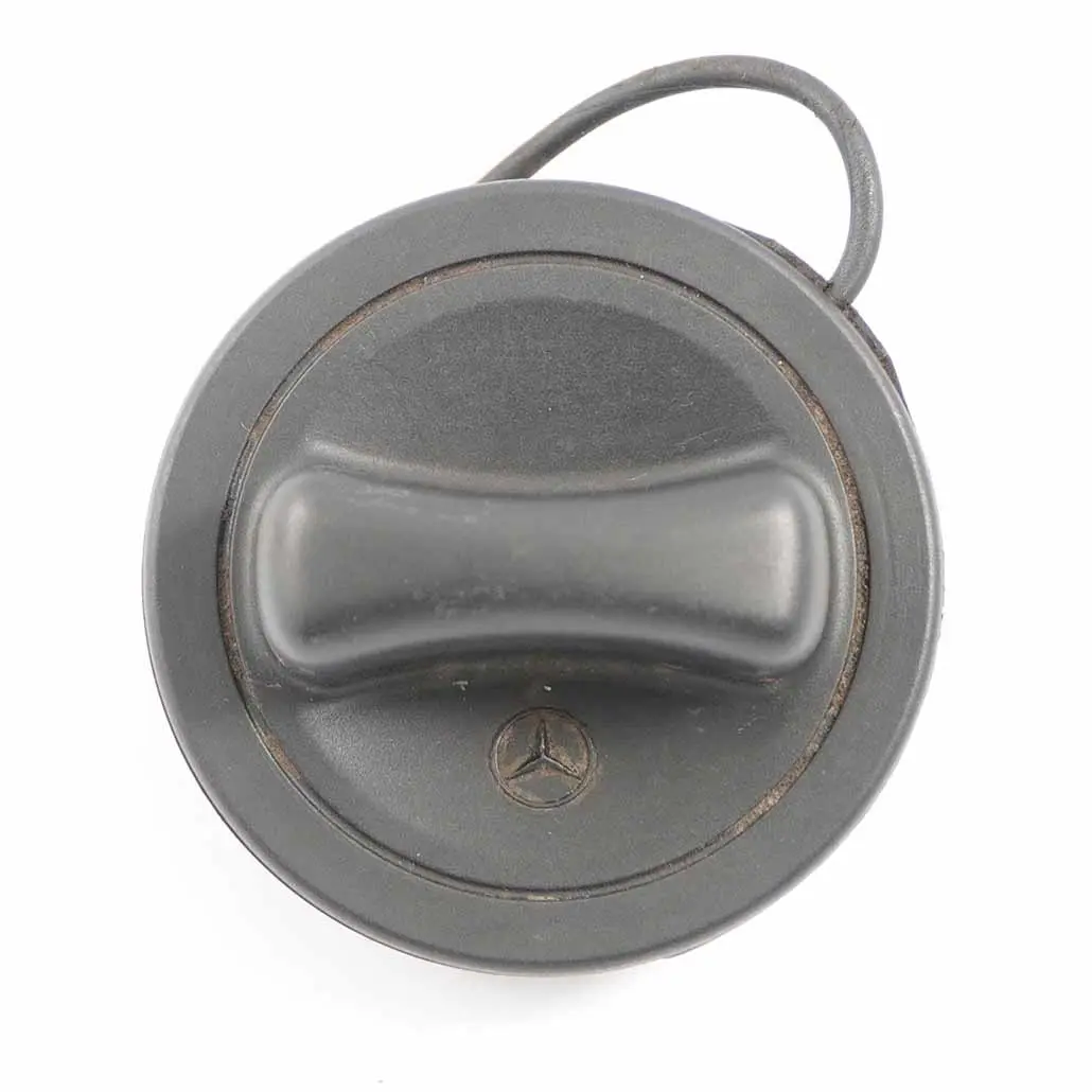 Tapa del deposito De combustible Negro para Mercedes W168 con número de pieza A2154700005 Mercedes W168 Tapa del deposito De combustible Negro - SKU A2154700005 - Número de pieza A2154700005