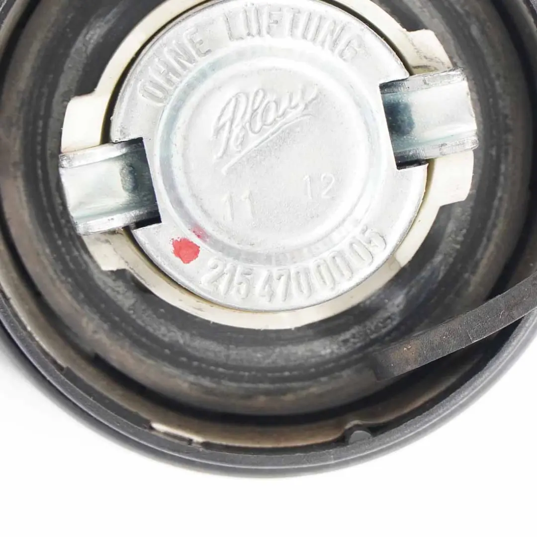 Mercedes W168 Bouchon de Réservoir de Carburant Noir - SKU A2154700005 - Numéro de pièce A2154700005