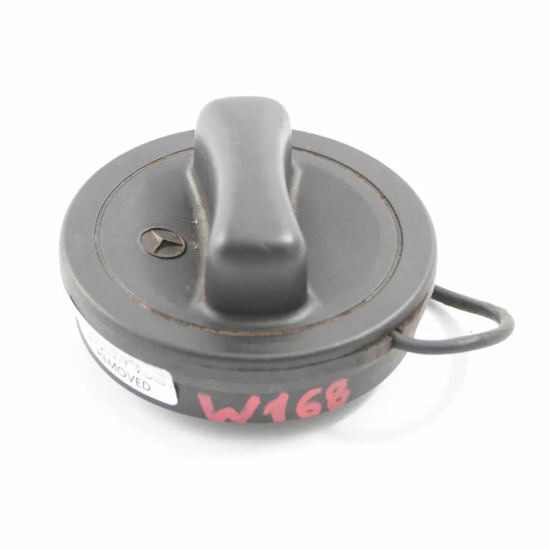 Mercedes W168 Bouchon de Réservoir de Carburant Noir - SKU A2154700005 - Numéro de pièce A2154700005