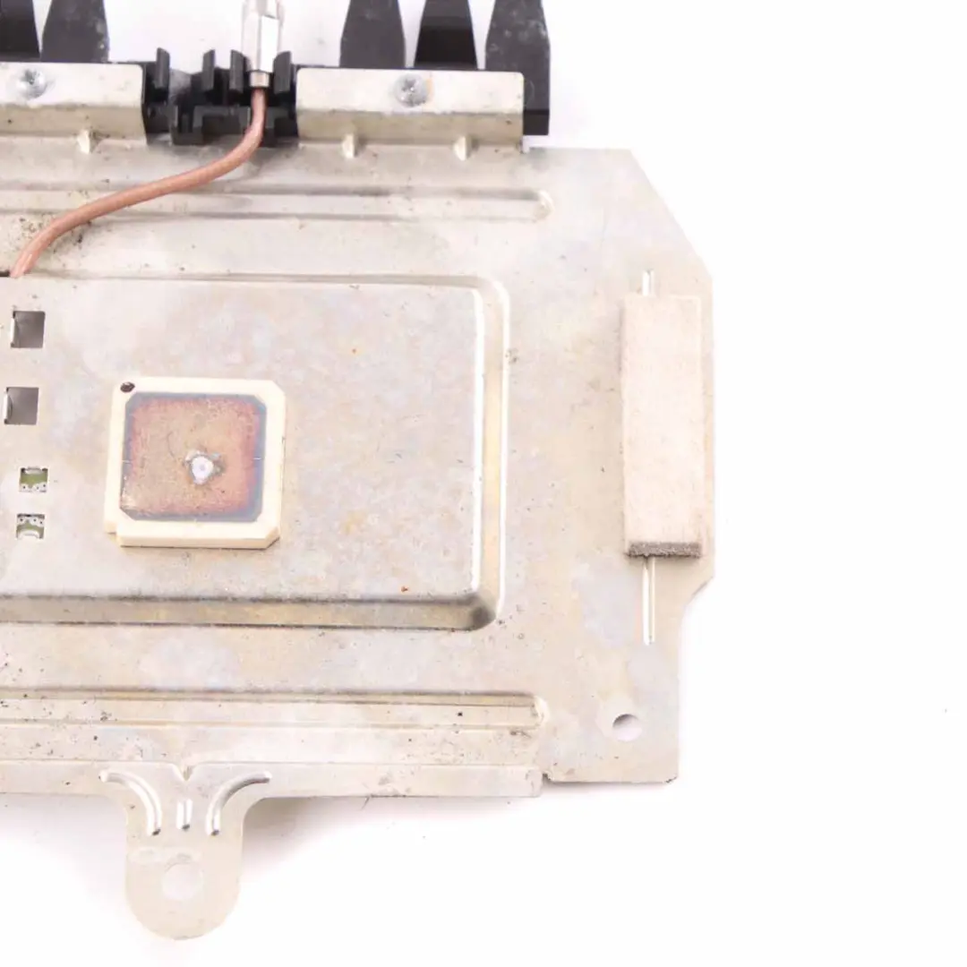 Boot Antenna Amplifier Module Unit to Mercedes CLK W209 Convertible with Part number A2158200375 Mercedes CLK W209 Convertible Boot Antenna Amplifier Module Unit - SKU A2158200375 - Part number A2158200375