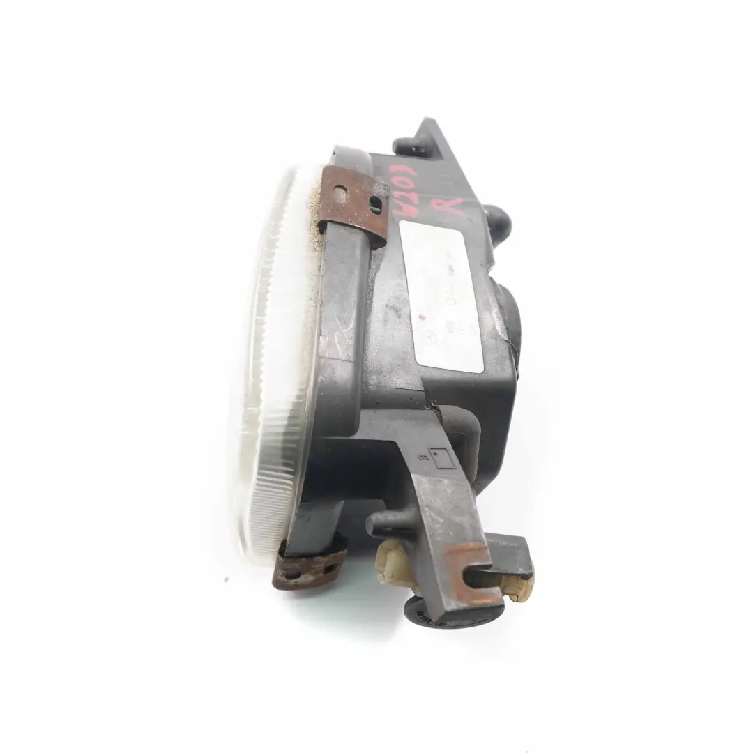 Mercedes W203 Lampa Halogen Prawy Przód - SKU A2158200656 - Numer Części A2158200656