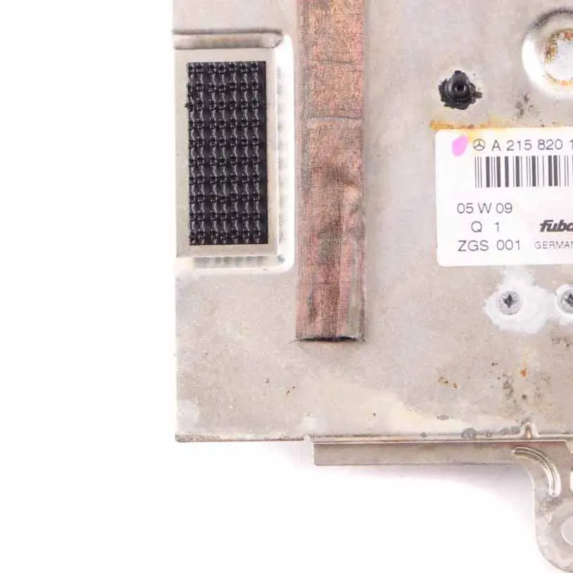 Boot Antenna Amplifier Module Unit to Mercedes CLK W209 Convertible with Part number A2158201975 Mercedes CLK W209 Convertible Boot Antenna Amplifier Module Unit - SKU A2158201975-1 - Part number A2158201975