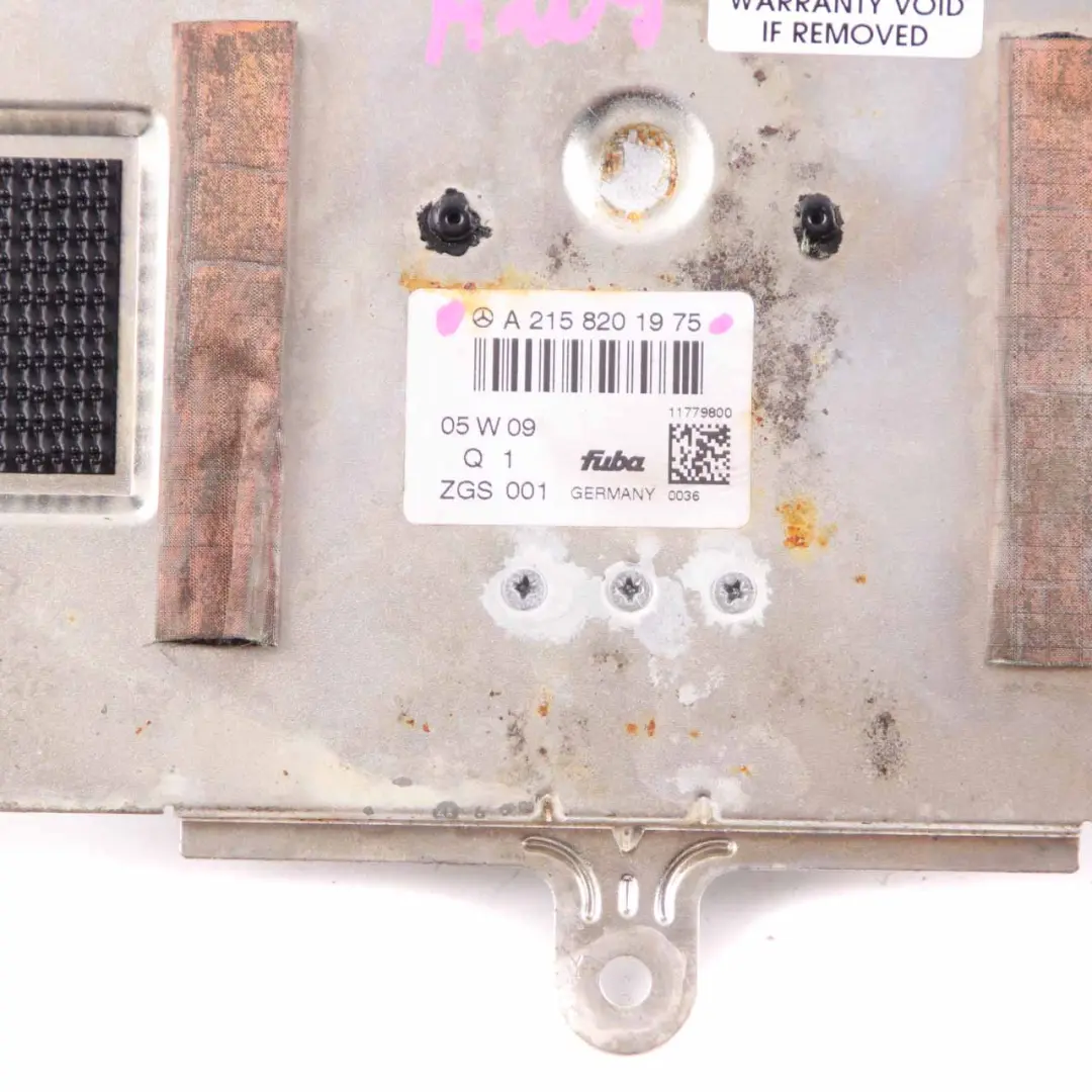 Boot Antenna Amplifier Module Unit to Mercedes CLK W209 Convertible with Part number A2158201975 Mercedes CLK W209 Convertible Boot Antenna Amplifier Module Unit - SKU A2158201975-1 - Part number A2158201975