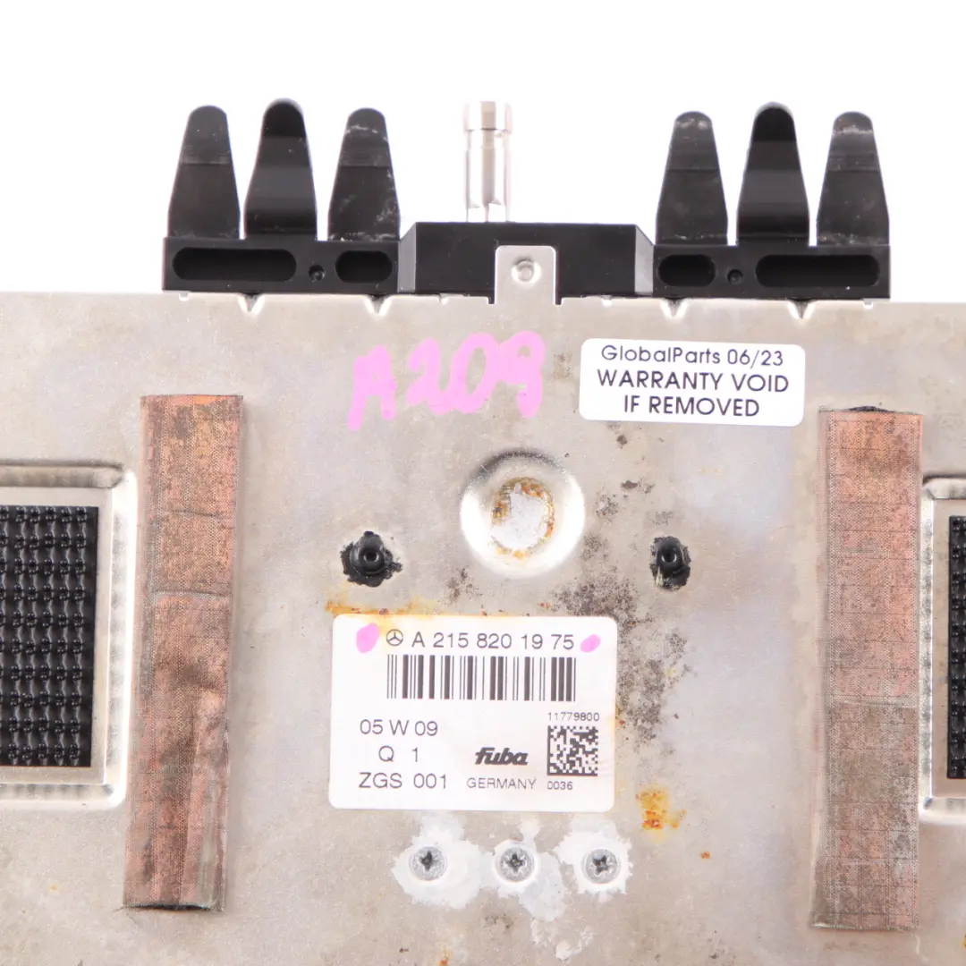 Boot Antenna Amplifier Module Unit to Mercedes CLK W209 Convertible with Part number A2158201975 Mercedes CLK W209 Convertible Boot Antenna Amplifier Module Unit - SKU A2158201975-1 - Part number A2158201975