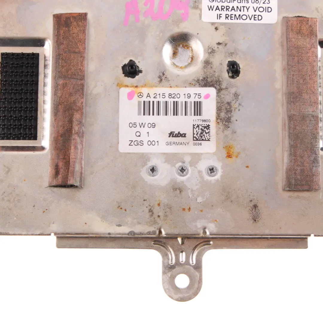 Boot Antenna Amplifier Module Unit to Mercedes CLK W209 Convertible with Part number A2158201975 Mercedes CLK W209 Convertible Boot Antenna Amplifier Module Unit - SKU A2158201975-1 - Part number A2158201975