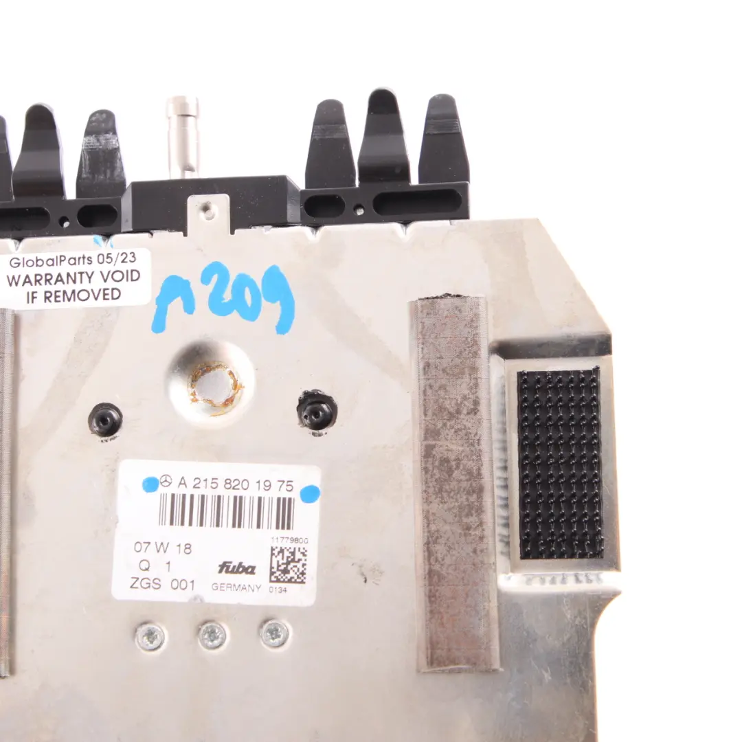 Bota Antena Amplificador Módulo Unidad para Mercedes CLK W209 Convertible con número de pieza A2158201975 Mercedes CLK W209 Convertible Bota Antena Amplificador Módulo Unidad - SKU A2158201975 - Número de pieza A2158201975