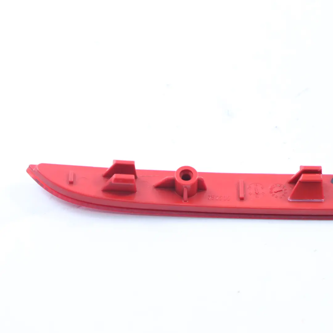 Réflecteur lumineux Mercedes C238 Reflet pare-chocs arrière gauche pour à propos du numéro de pièce A2178200174 Réflecteur lumineux Mercedes C238 Reflet pare-chocs arrière gauche - SKU A2178200174 - Numéro de pièce A2178200174