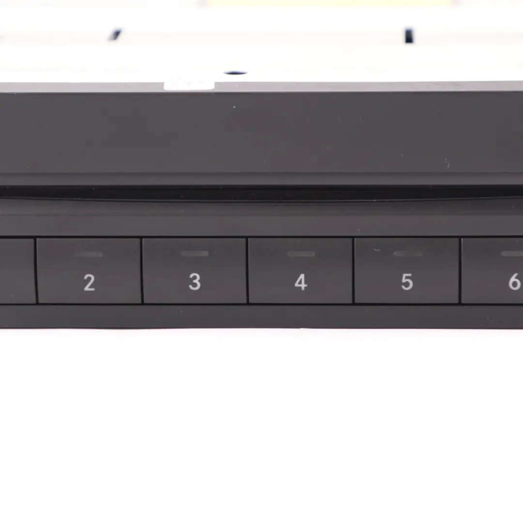 Changer Mercedes W164 CD Changer 6 Disc Player to CD with Part number A2178706189 CD Changer Mercedes W164 CD Changer 6 Disc Player - SKU A2178706189 - Part number A2178706189