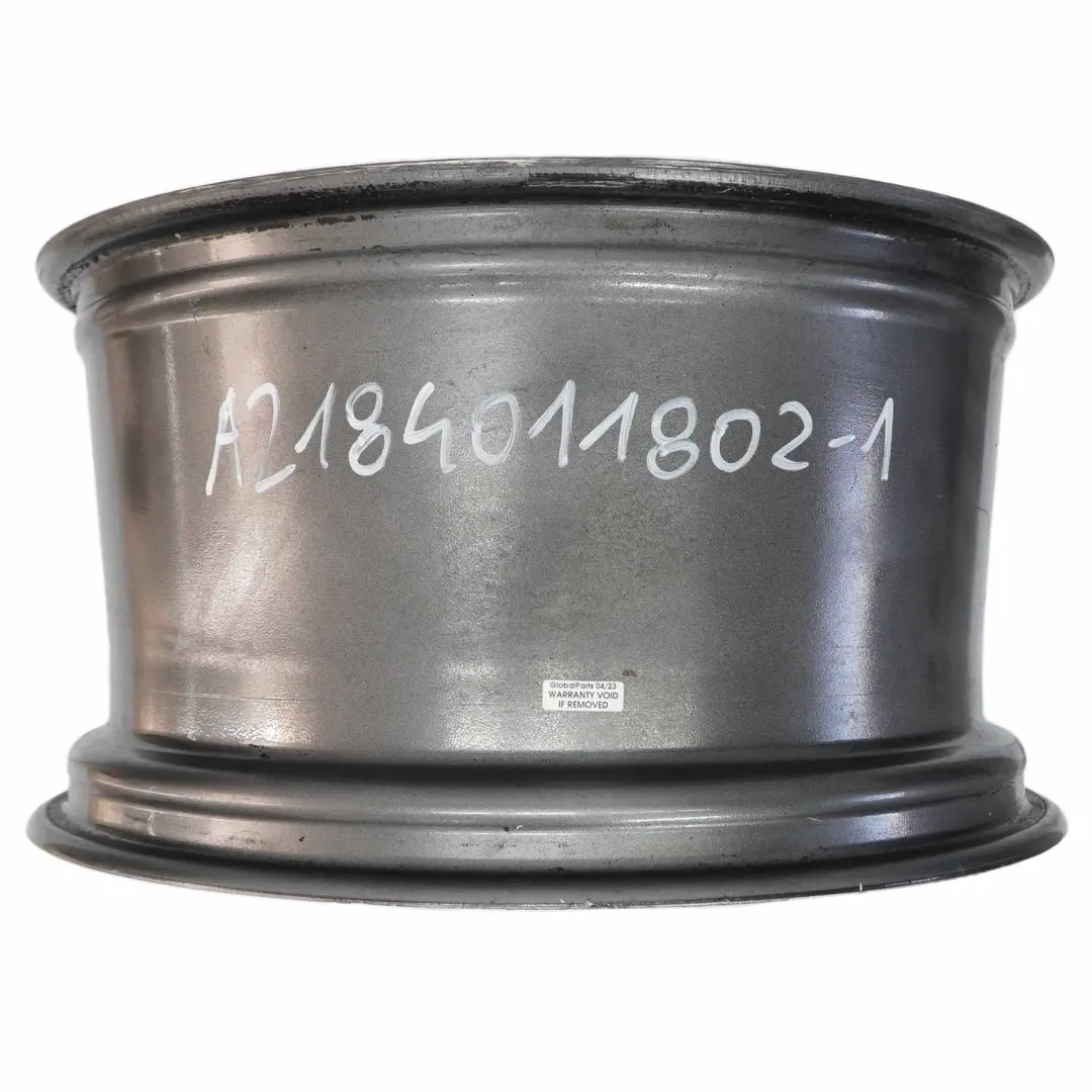W218 Felga Aluminiowa 19" 9J do Mercedes o numerze A2184011802 Mercedes W218 Felga Aluminiowa 19" 9J - SKU A2184011802-1 - Numer Części A2184011802