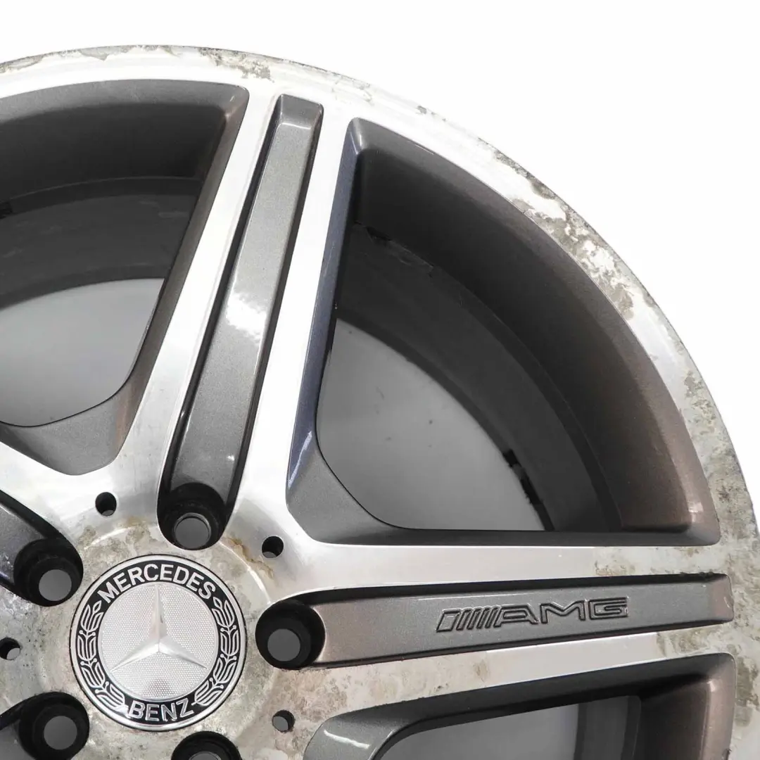 W218 5 Speichen AMG Leichtmetallfelge 19" ET:37 9J für Mercedes mit Teilenummer A2184011802 Mercedes W218 5 Speichen AMG Leichtmetallfelge 19" ET:37 9J - SKU A2184011802-1 - Teilenummer A2184011802