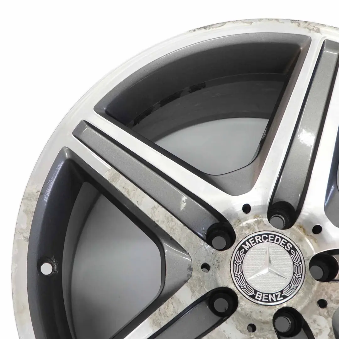 W218 Jante En Alliage à 5 Branches AMG 19" ET:37 9J pour Mercedes à propos du numéro de pièce A2184011802 Mercedes W218 Jante En Alliage à 5 Branches AMG 19" ET:37 9J - SKU A2184011802-1 - Numéro de pièce A2184011802