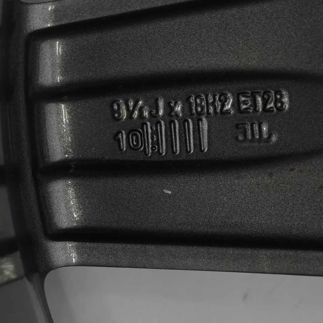 W218 Jante En Alliage à 5 Branches AMG 19" ET:37 9J pour Mercedes à propos du numéro de pièce A2184011802 Mercedes W218 Jante En Alliage à 5 Branches AMG 19" ET:37 9J - SKU A2184011802-2 - Numéro de pièce A2184011802