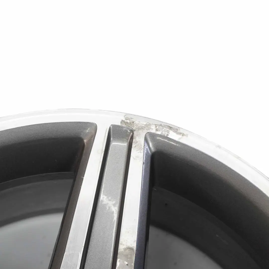 W218 5 Speichen AMG Leichtmetallfelge 19" ET:37 9J für Mercedes mit Teilenummer A2184011802 Mercedes W218 5 Speichen AMG Leichtmetallfelge 19" ET:37 9J - SKU A2184011802-2 - Teilenummer A2184011802