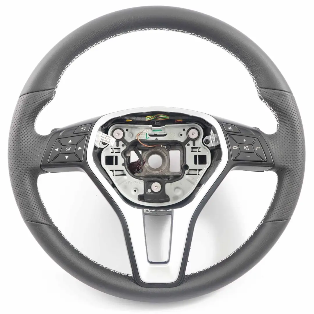 Mercedes W117 W176 W204 W242 NOUVEAU Cuir Noir Sport Volant Palettes Blanc Fils - SKU A2184602018-1 - Numéro de pièce A2184602018